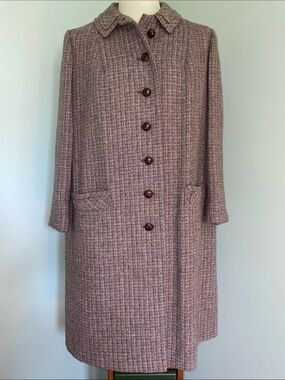 Harris Tweed Vintage 60’s-70’s tweed coat.  Virgin Scottish Wool.  Size L. Rare